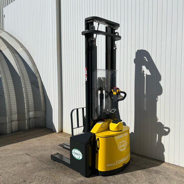 Combilift -WR Used Electric Pantograph Carriage Stacker – 4.5m Lift (#WR-2)