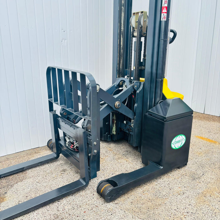Combilift -WR Used Electric Pantograph Carriage Stacker – 4.2m Lift | Capacity 1550Kgs (#6392)