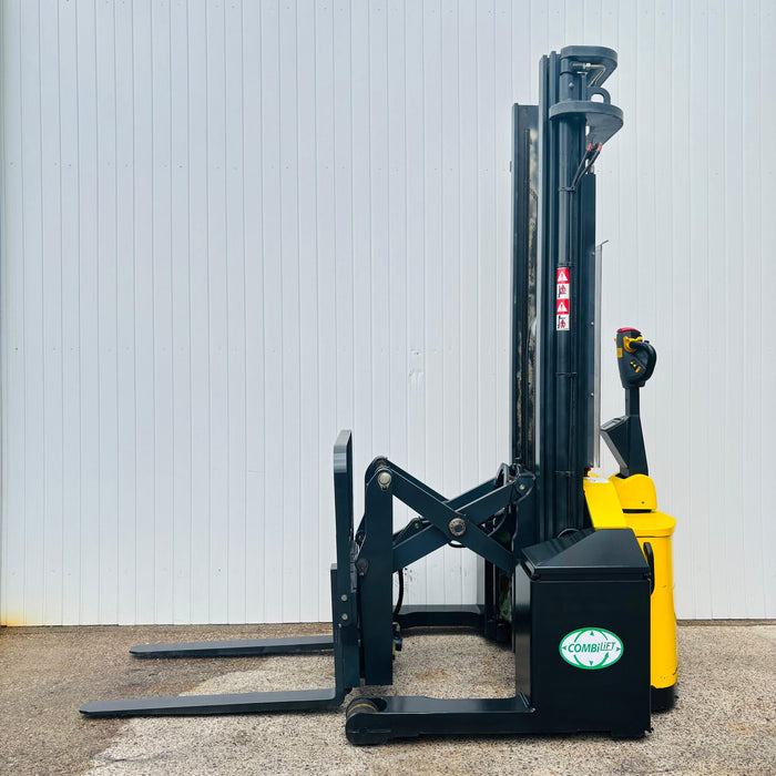 Combilift -WR Used Electric Pantograph Carriage Stacker – 4.2m Lift | Capacity 1550Kgs (#6392)